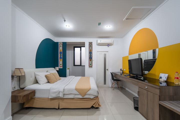 Room 5 of 15