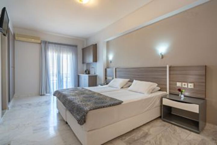 Room 15 of 41