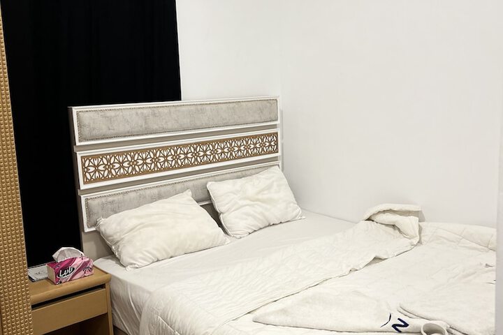 Room 15 of 62