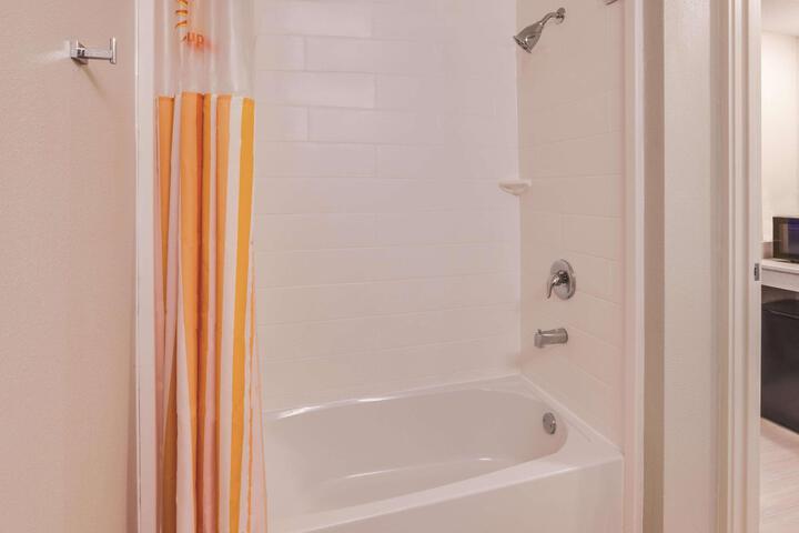 1 King Bed Accessible (9 of 12)