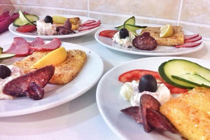 Breakfast/Coffee Service 9 of 15