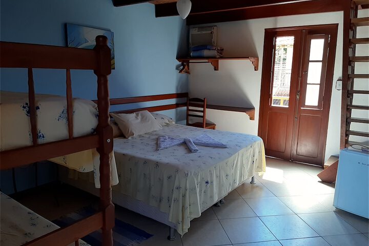 Room 15 of 40