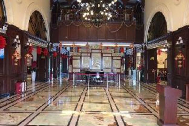 Jinfenghuang Hotel