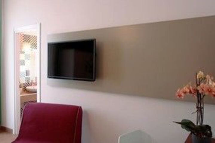 Room 11 of 23