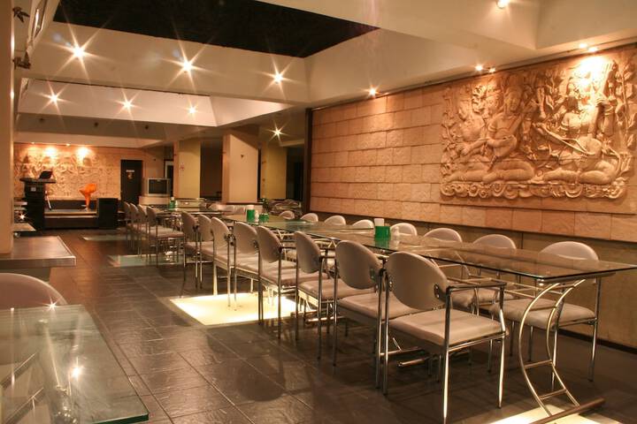Dining Photos