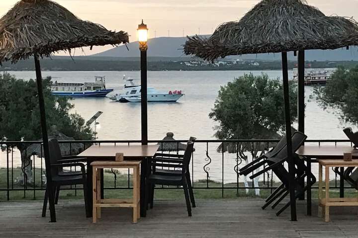 Terrace/Patio 16 of 17
