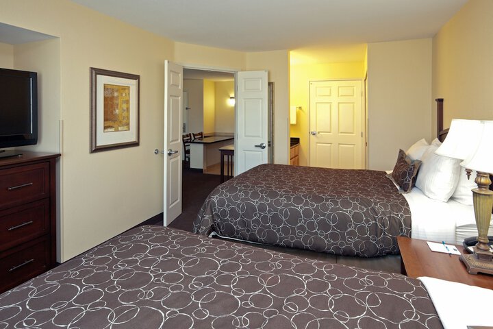 Room 9 of 47