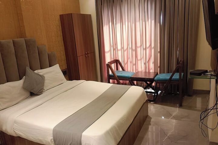 Room 17 of 50