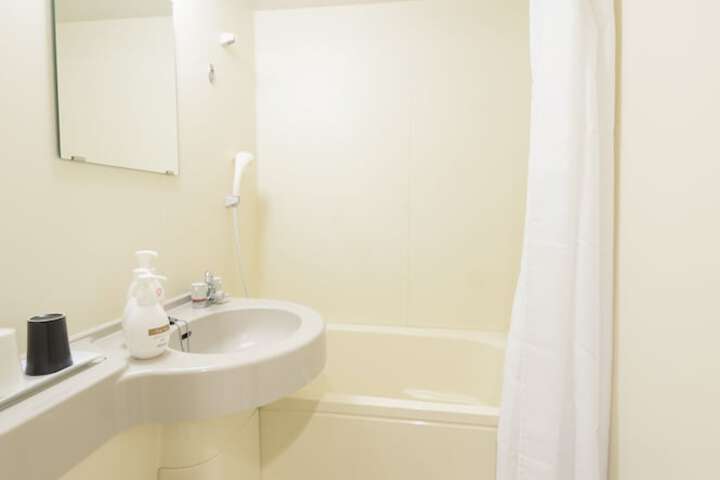 Clean Restrooms