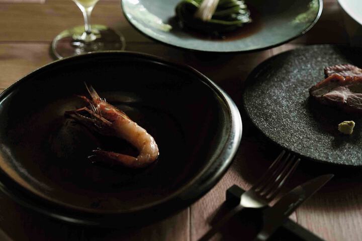 Dining 72 of 99