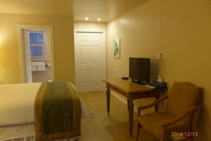 Room 11 of 42