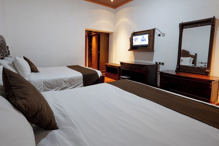 Room 21 of 80