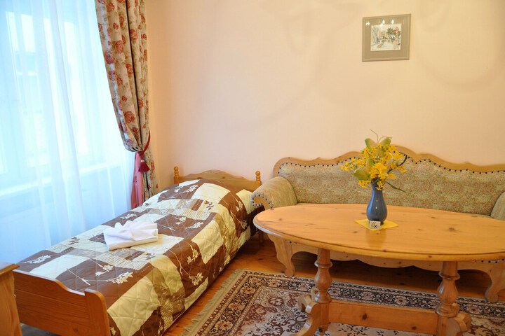 Room 16 of 41