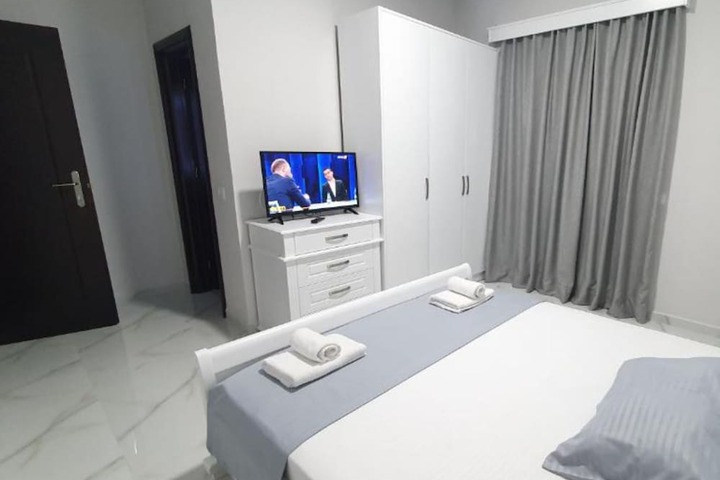 Room 22 of 49
