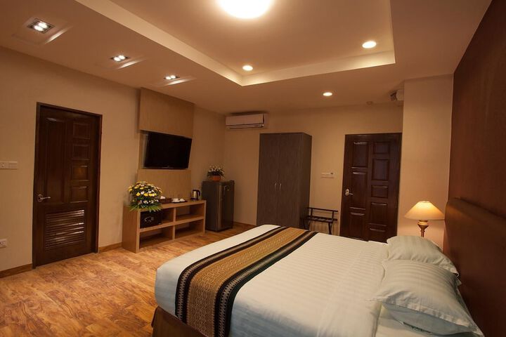 Room 16 of 63