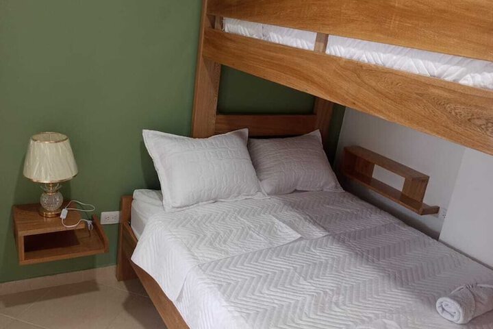 Room 33 of 125