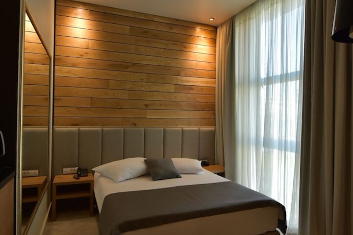Room 2 of 45