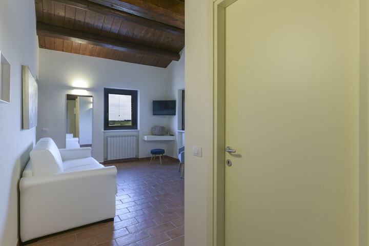 Room 26 of 95