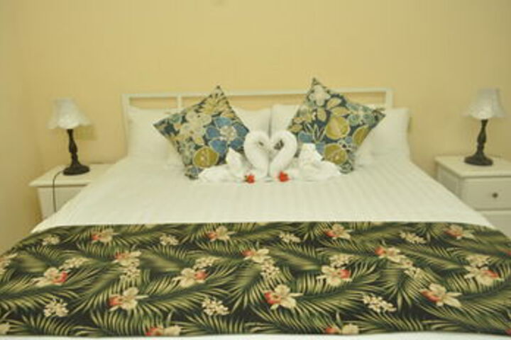 Room 10 of 24