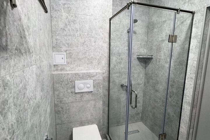 Room 3 of 31