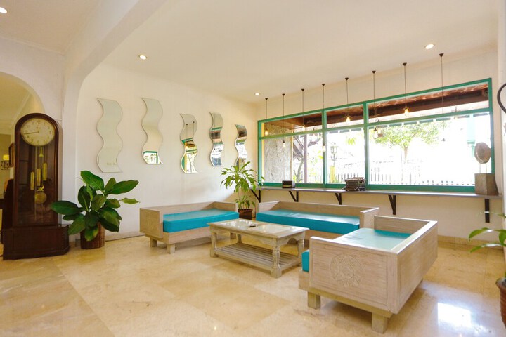 Guest Lobby