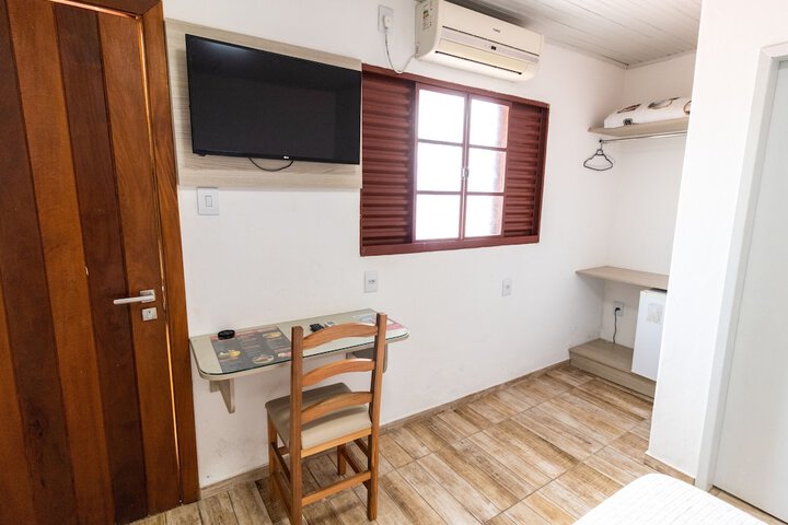 Room 33 of 62