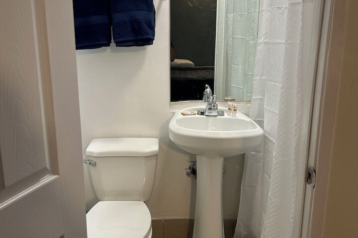 Room 15 of 19