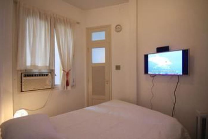 Room 7 of 24