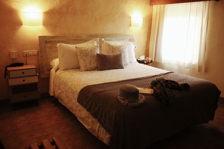 Room 10 of 50