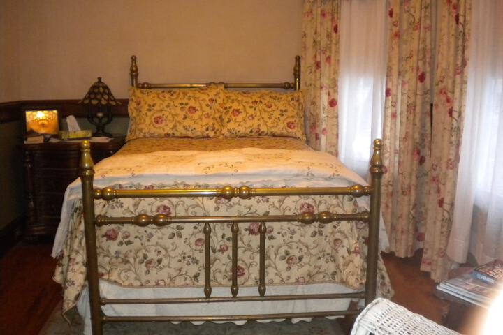 Room 9 of 39