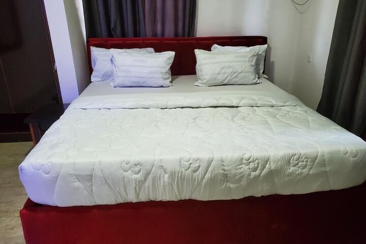 Room 16 of 65