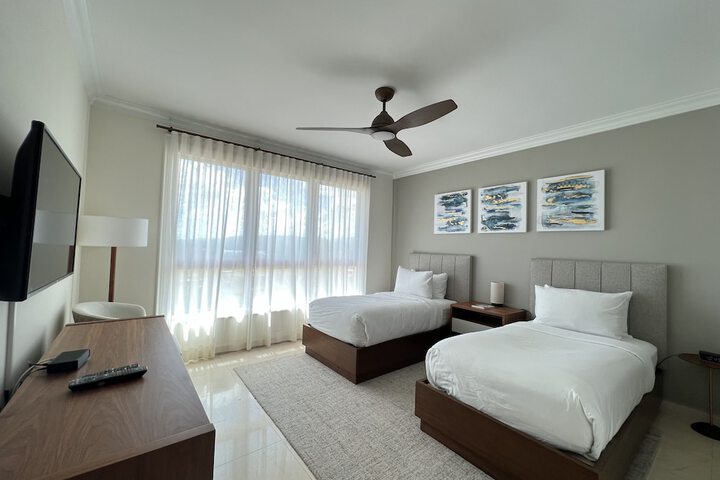 Room 2 of 55