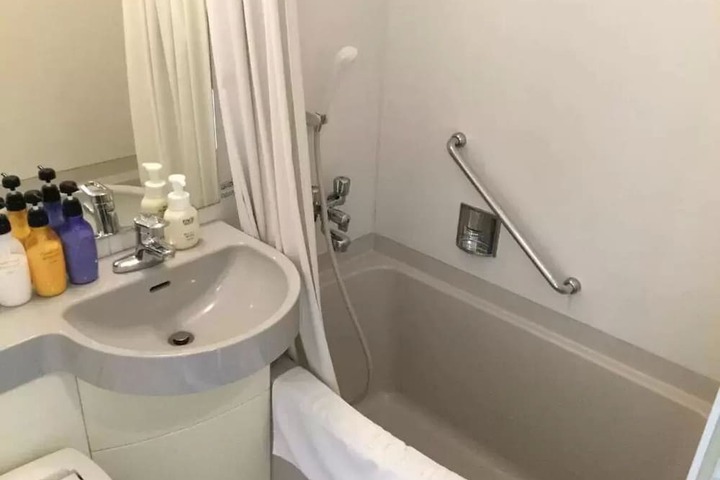 Clean Restrooms