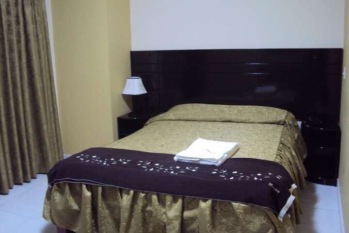 Room 16 of 39