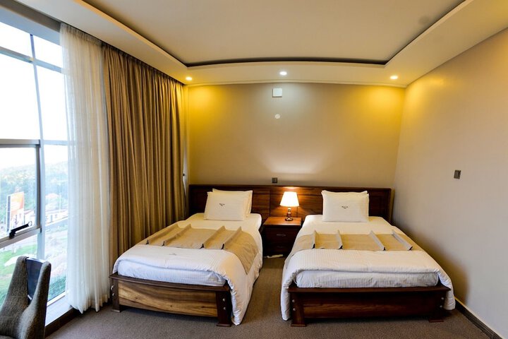 Room 5 of 27