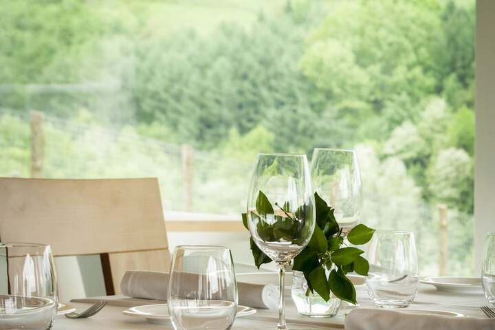 Dining 77 of 108