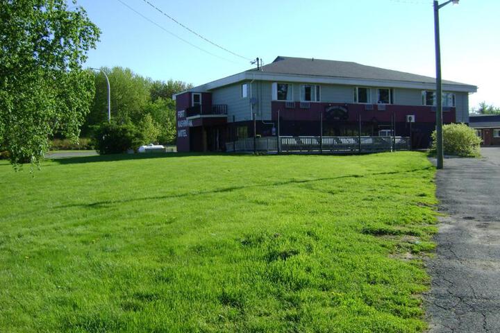 Photo 8