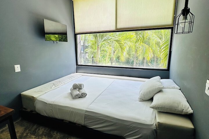 Room 7 of 22