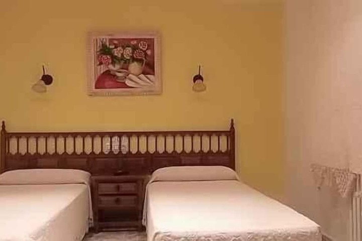 Room 10 of 36