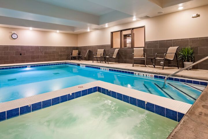 Pools & Facilities