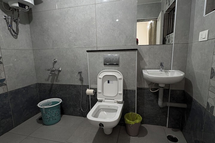 Room 3 of 12