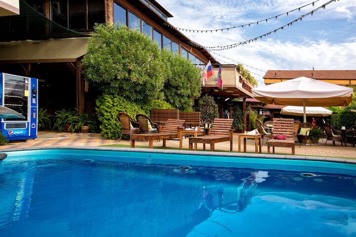 Hotel with Pool