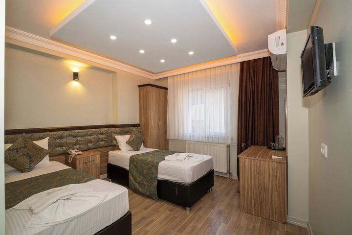 Room 41 of 90