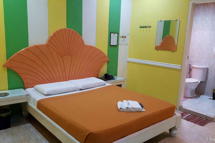Room 28 of 45