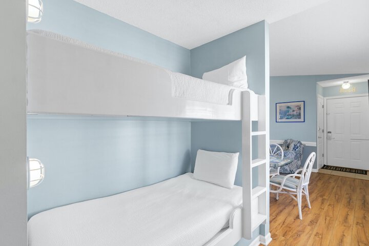 Room 25 of 125