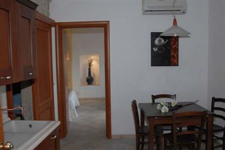 Room 28 of 36