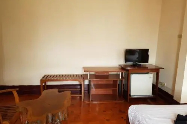 New Shine Hotel