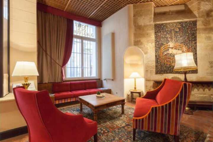 Guest Lobby