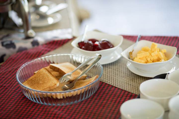 Dining 50 of 58