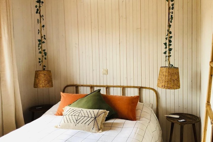 Room 7 of 60